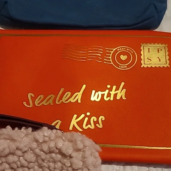 FIVE IPSY MAKE-UP BAGS EXCELLENT CONDITION. - Picture 7 of 8